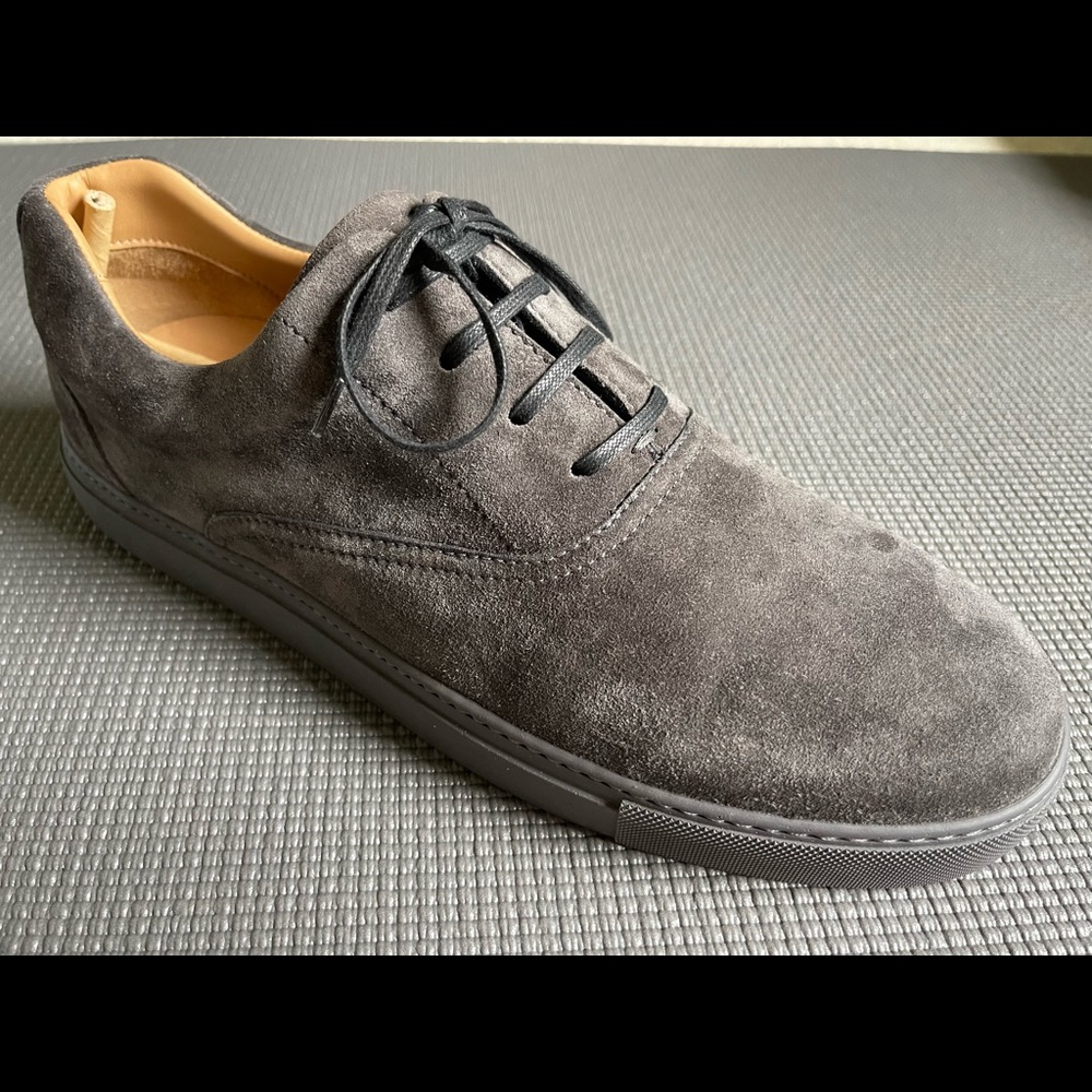 Brand new Harry’s of London Suede Sneaker.